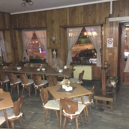 Ristopub Alba מלון 4*